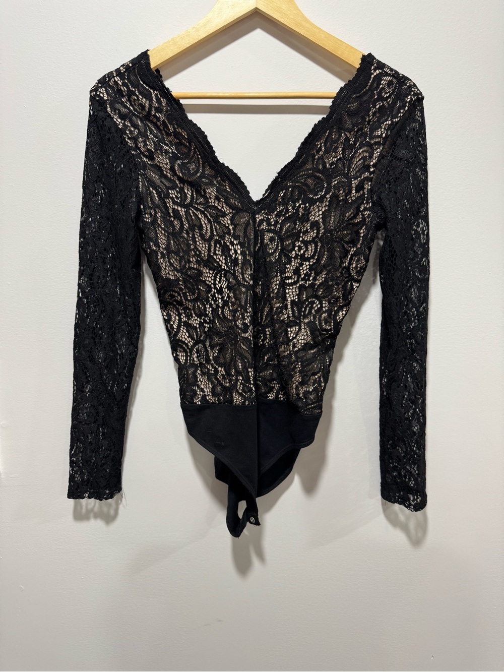 Express Lace V-Neck Thong Bodysuit Black Nude Lined Long Sleeve Size XS - Picture 2 of 5